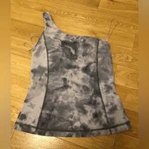 Lululemon Cold Shoulder Tank